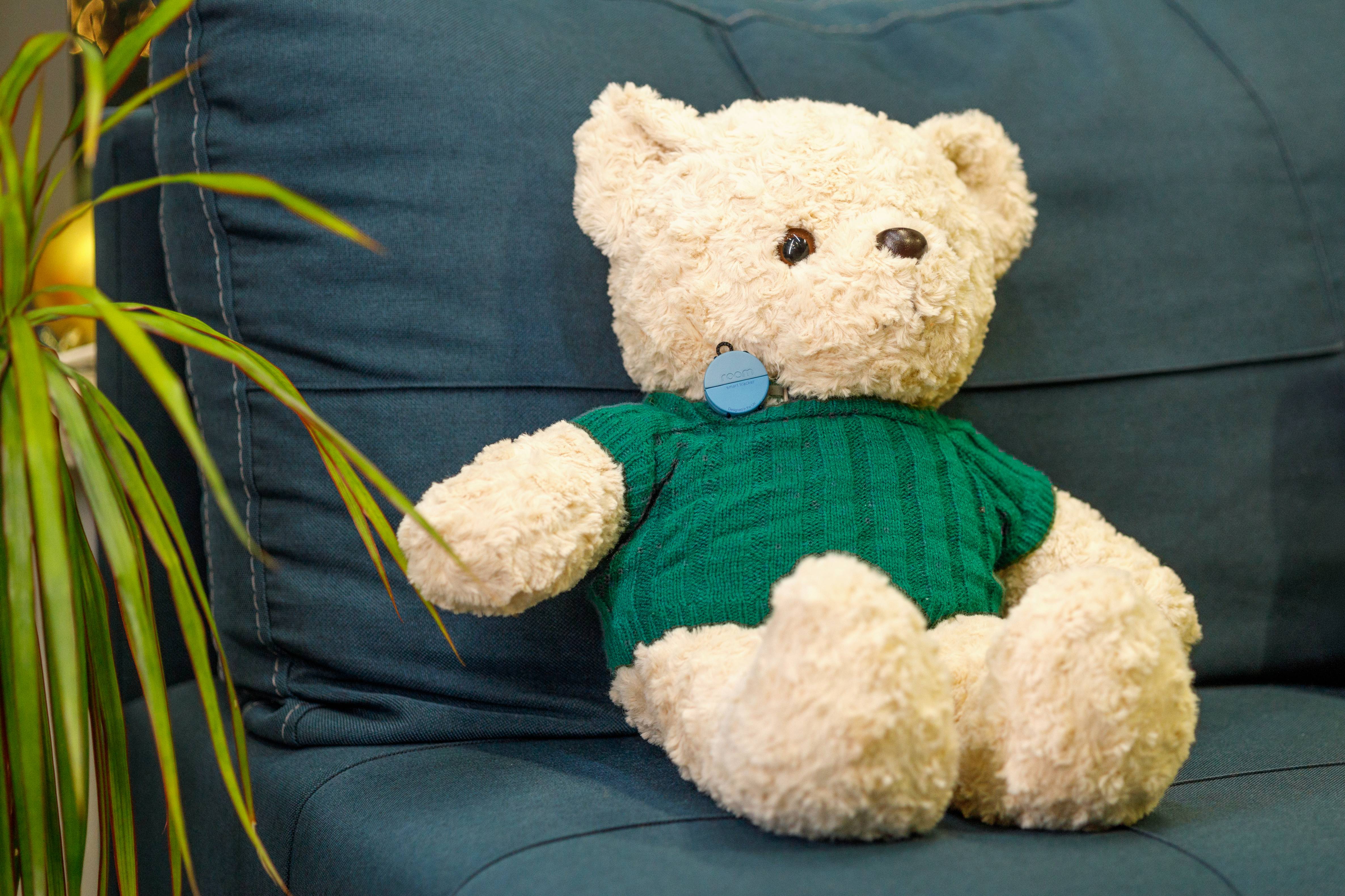 How to Help Kids Stop Losing Their Things With a Tracker?